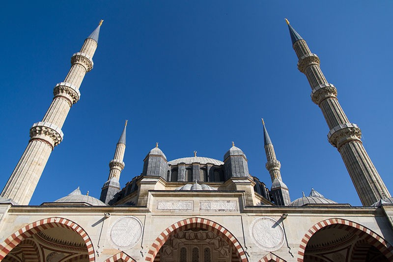 Edirne'nin kutsal mekanlarına bakın