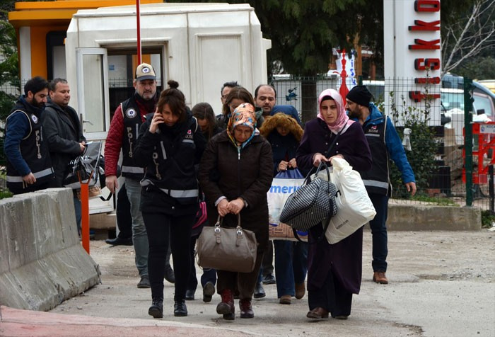 FETÖ dalgası ihraç edilen öğretmenler ve polisler...