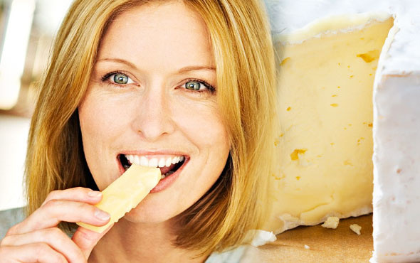 Bembeyaz dişler için kesin çözüm 'peynir'