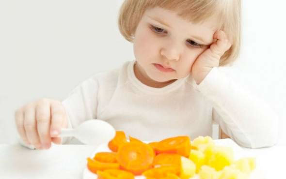İştahsız çocuğa nasıl yemek yedirilir?