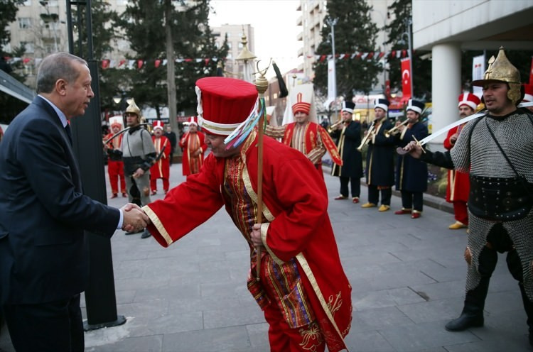 Cumhurbaşkanı Erdoğan'a yoğun ilgi