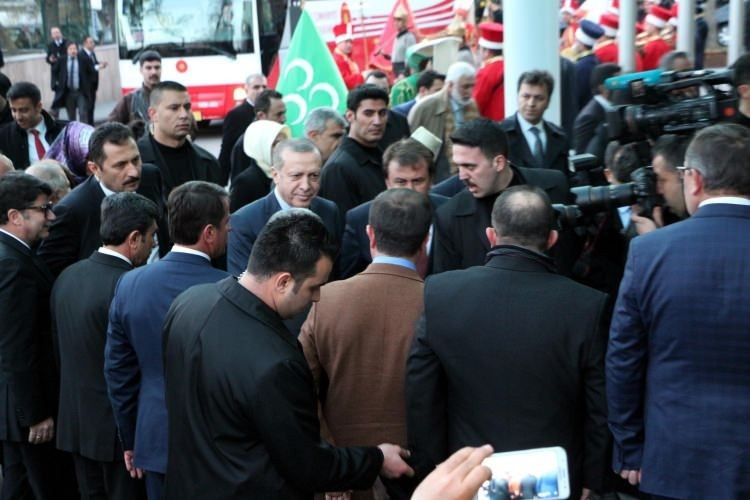 Cumhurbaşkanı Erdoğan'a yoğun ilgi