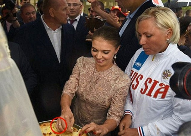 Vladimir Putin Alina Kabaeva evlendi mi Rusya çalkalanıyor