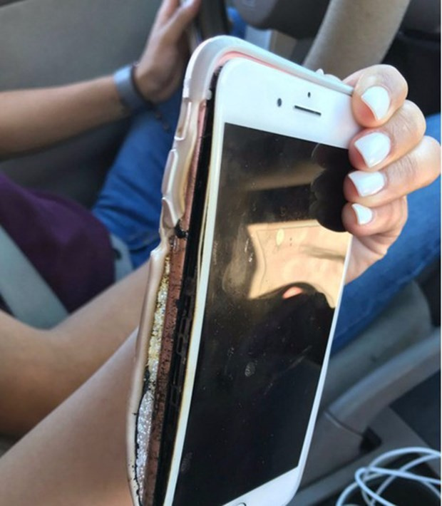 iPhone da Samsung oldu bir anda yandı!
