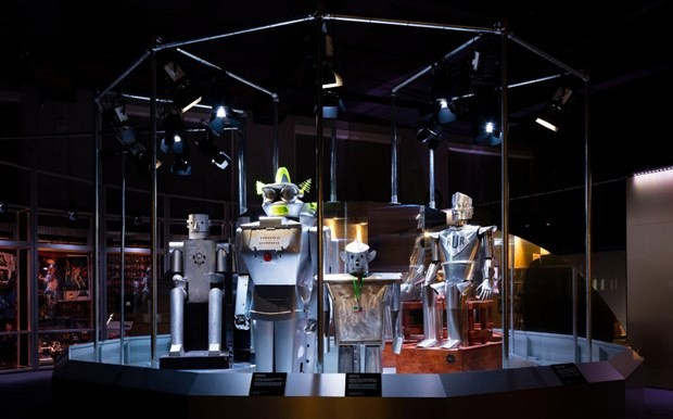 500 yıllık geçmişiyle robotlar Londra'da olacak