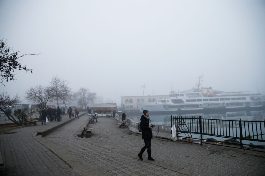Yoğun sis İstanbul'u kaybetti! Hangi seferler iptal oldu?