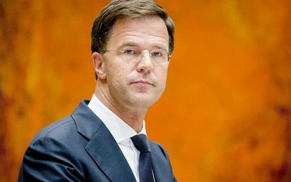 Hollanda Başbakanı'ndan o polisler için skandal sözler