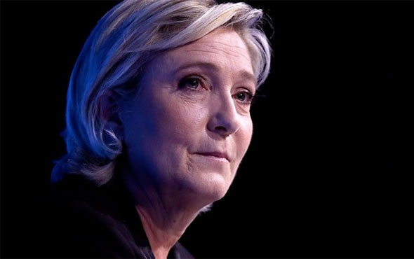 Fransa'da Hollanda kafası! Le Pen'in Türkiye çağrısı