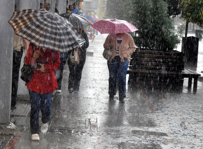 Meteoroloji'den flaş kar uyarısı İstanbul hava durumu nasıl?