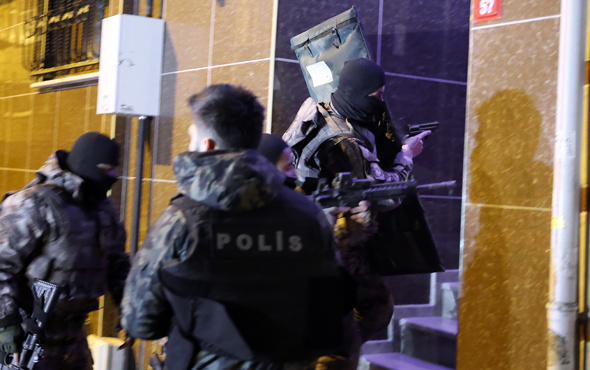 İstanbul'da üç ilçede uyuşturucu operasyonu