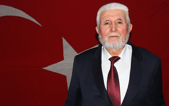 Referandum için yazdığı şiiri Külliye'de okumak istiyor