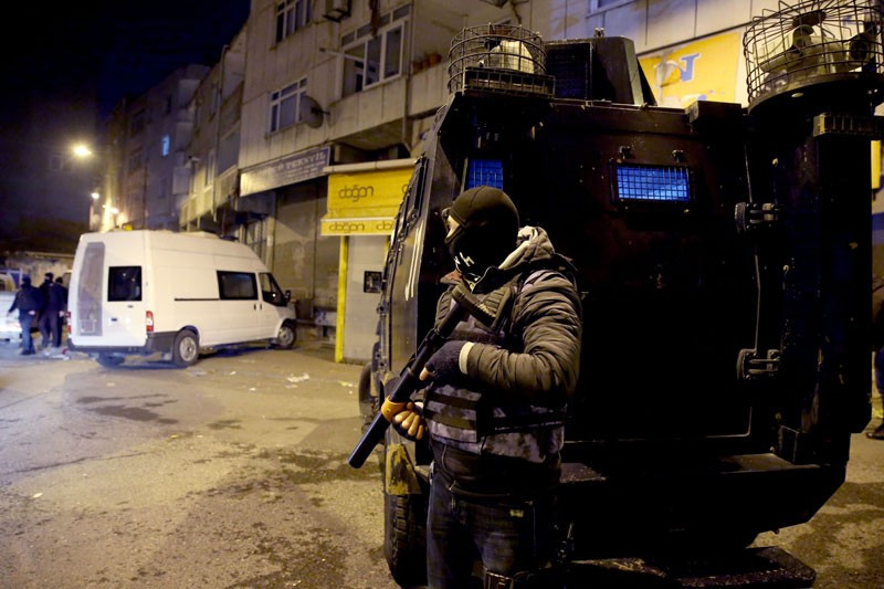 İstanbul'da şafak vakti terör operasyonu