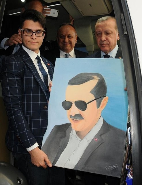 Öğrenciden Erdoğan'a hediye