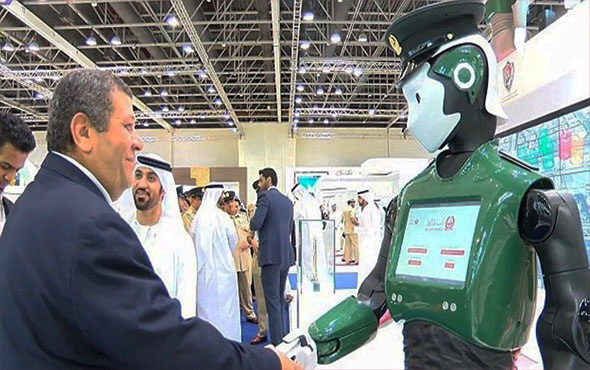 Dubai'ye teknolojik koruma! Güvenlik artık Robocop'lardan sorulacak