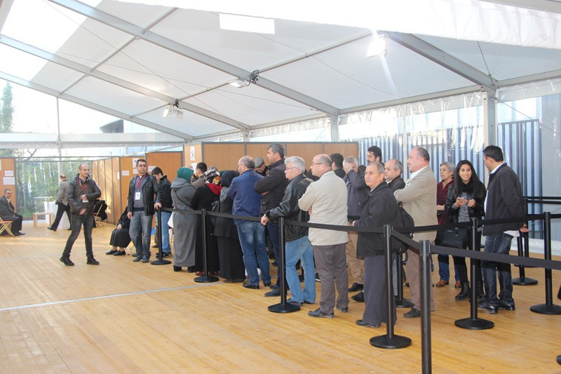 Gurbetçilerden referandum sandığında ilginç notlar