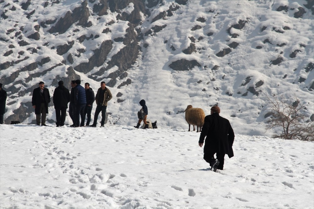 Muşlu aile o anları anlattı! Başbakan'ı karşımızda görünce...