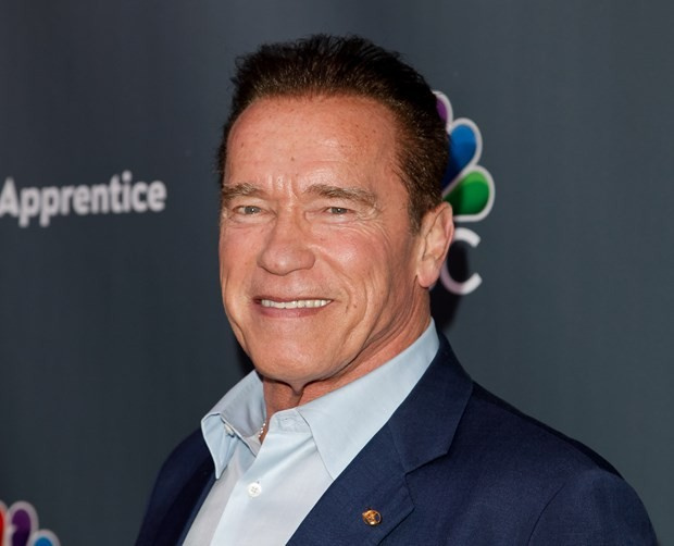 Schwarzenegger: Trump bana aşık!