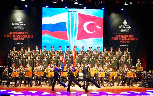 Kızıl Ordu ilk konserini İstanbul'da verdi