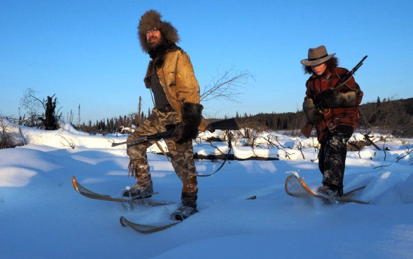 Alaska'da tek başına yaşayan aile görüntülendi