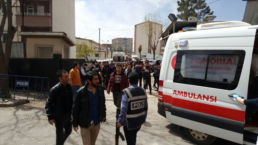 Diyarbakır’da son dakika şiddetli patlamadan ilk görüntüler