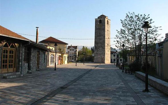 Karadağ'daki tarihi saat kulesine Türk dokunuşu