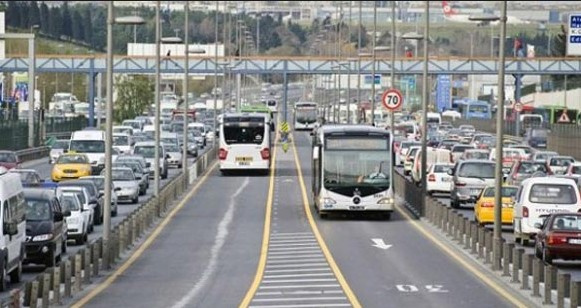 Metrobüs kazalarına yeni önlem bu bariyer yoldan çıkarmayacak