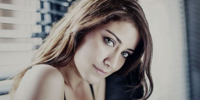 Hazal Kaya hayranlarına müjde geri dönüyor