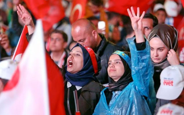 Türkiye eveti kutluyor! Yurttan muhteşem görüntüler