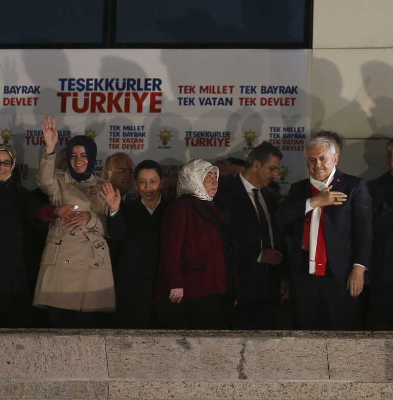 Türkiye eveti kutluyor! Yurttan muhteşem görüntüler