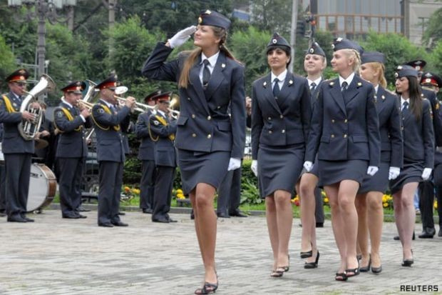 Bu ordunun eşi benzeri yok! Dünyanın en iyi kadın askerleri...