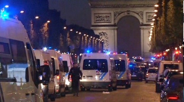 Paris saldırısından ilk görüntüler