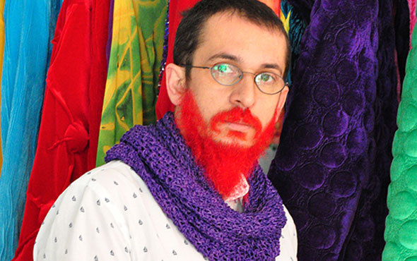Tanju Babacan'ın acı günü sakallarını kırmızıya onun için boyamıştı!