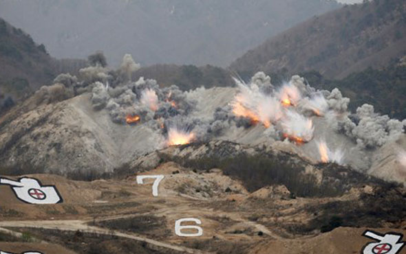 Kuzey Kore savaşa hazırlanıyor! İnanılmaz görüntüler