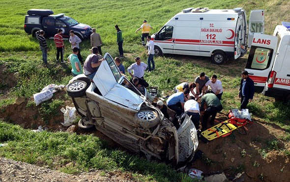 Elazığ'da trafik kazası: 2 ölü, 3 yaralı