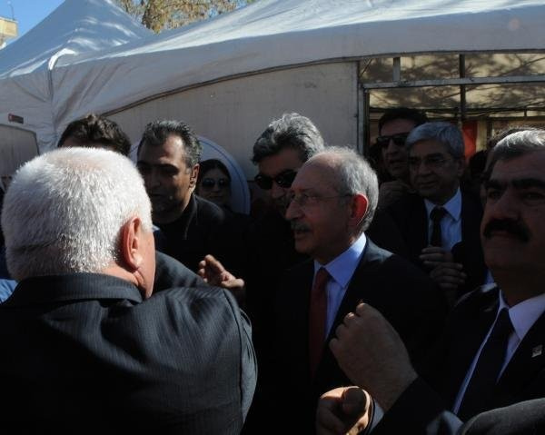 Kılıçdaroğlu'ndan 'evet' çadırına iadeyi ziyaret