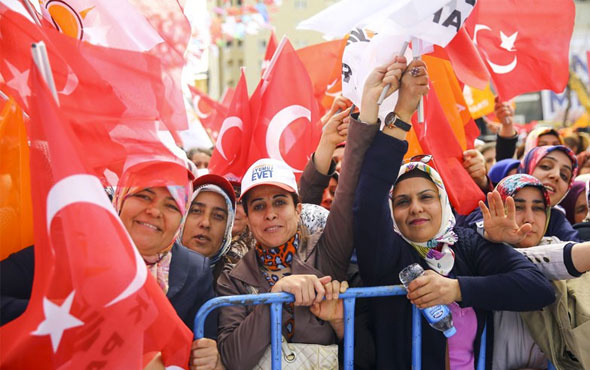 Gaziantep'te yoğun kalabalık Binali Yıldırım'ı böyle karşıladılar