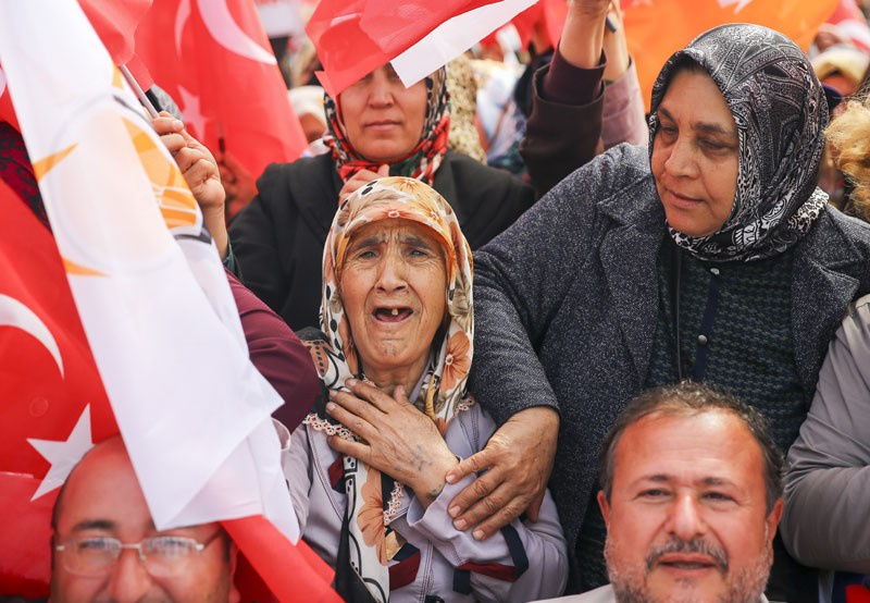 Gaziantep'te yoğun kalabalık Binali Yıldırım'ı böyle karşıladılar