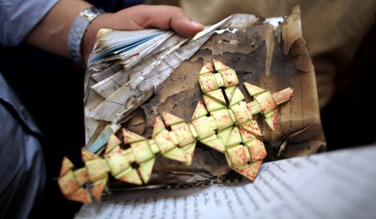Mısır'da kilisede patlama olay yerinden ilk görüntüler