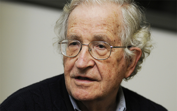 Chomsky: 'Dünya tarihindeki en tehlikeli organizasyon...'