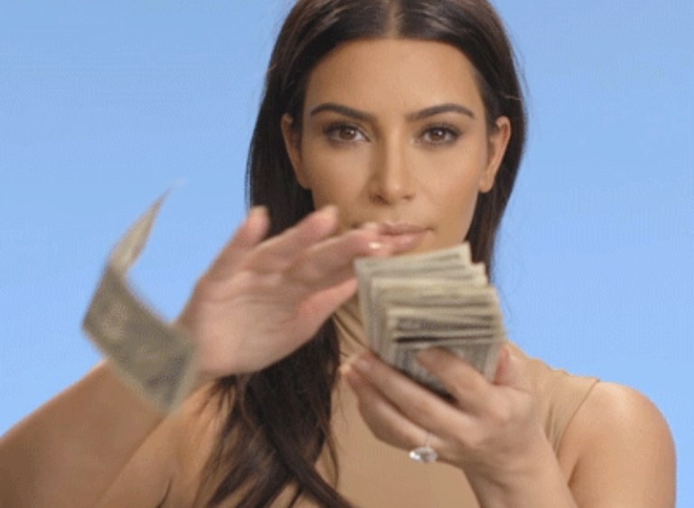 Kardashian instagram'dan ne  kadar kazanıyor