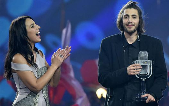Eurovision'u kim kazandı birinci olan şarkı büyük kriz çıktı!