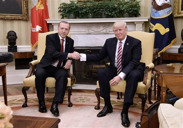 Erdoğan ve Trump'ın tarihi zirvedeki sohbeti Twitter'a taşındı!