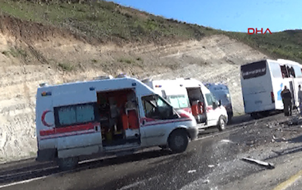 Elazığ'da Otobüs Kazası: 1 Ölü, 30 Yaralı