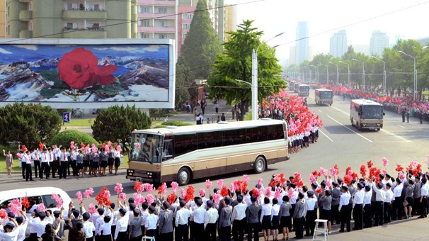 Kuzey Kore 19 Mayıs kutlaması bir de nedenine bakın