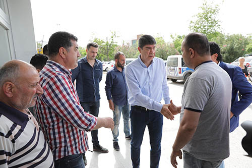 Türel, Antalyaspor taraftarlarını hastanede ziyaret etti