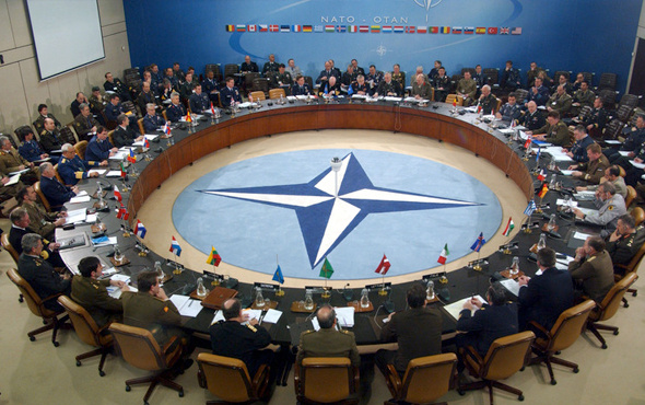 NATO'dan DAEŞ için flaş karar