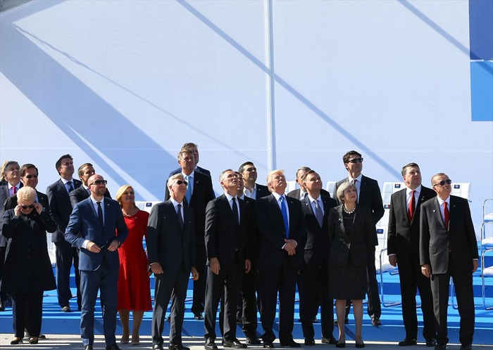 NATO liderler zirvesinden renkli kareler