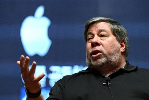 Apple'ın kurucusu tahtın yeni sahibini açıkladı