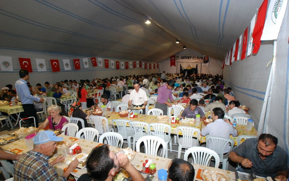 İstanbul'da ilçe ilçe iftar çadırları nerede?