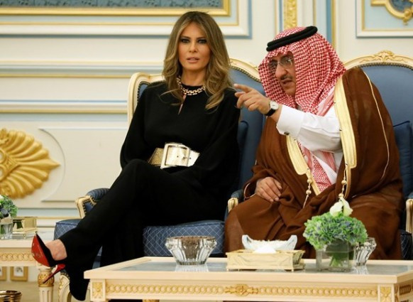 Melania Trump intikamını aldı